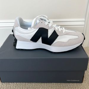 New Balance 327 in Black and Sea Salt
